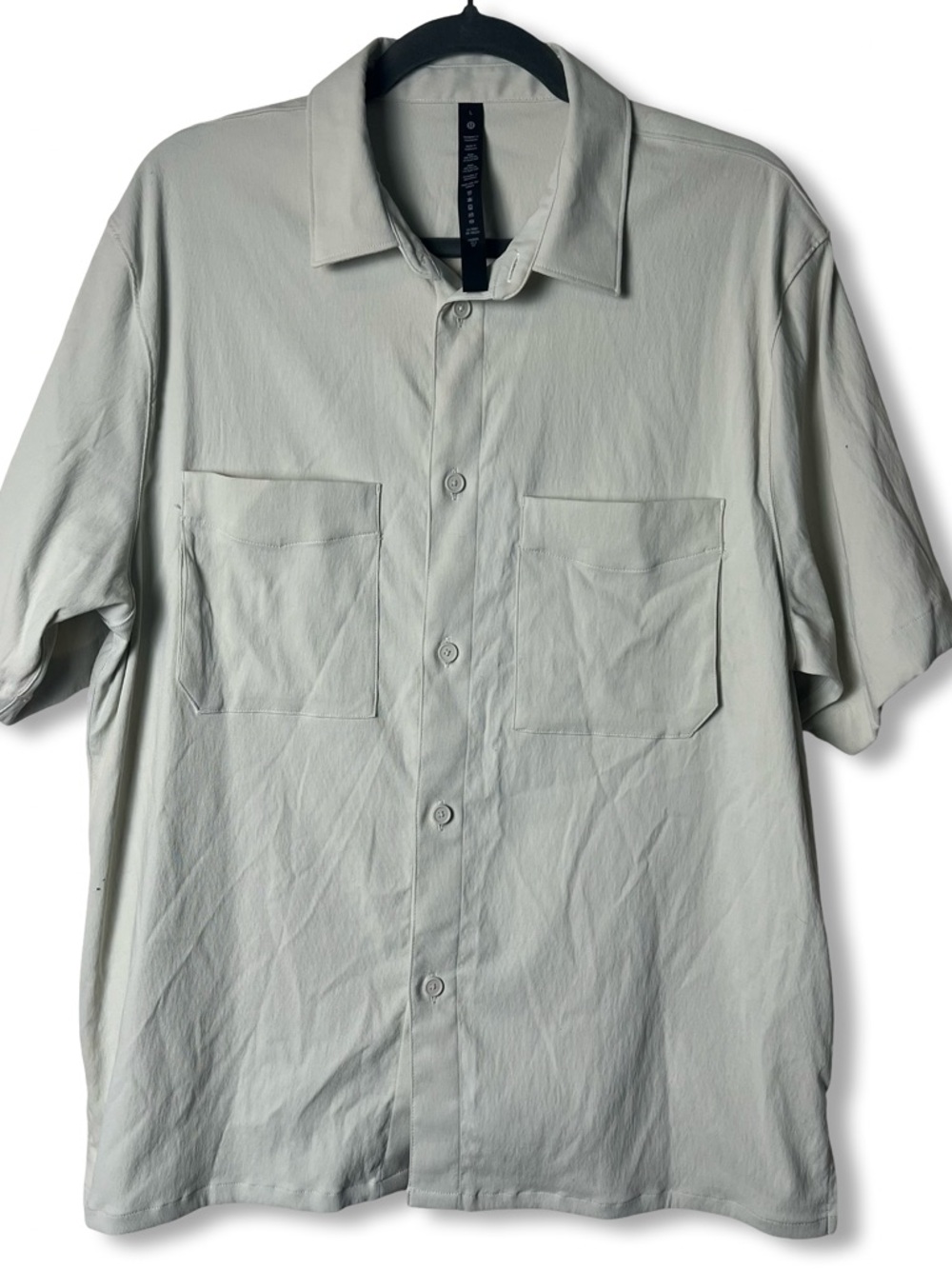 Lululemon Men's Relaxed Fit Short Sleeve Button Down Shirt Bone Dual Pocket Sz L